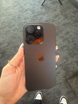 iPhone 16 pro unlocked