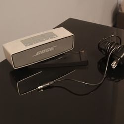 Bose SoundLink Mini + Charging Dock