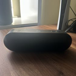 Dr Dre Beats Pill 