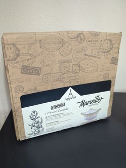New in box never used Appetit Marseilles edition stoneware 11 inch casserole