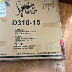 Signature Design Table