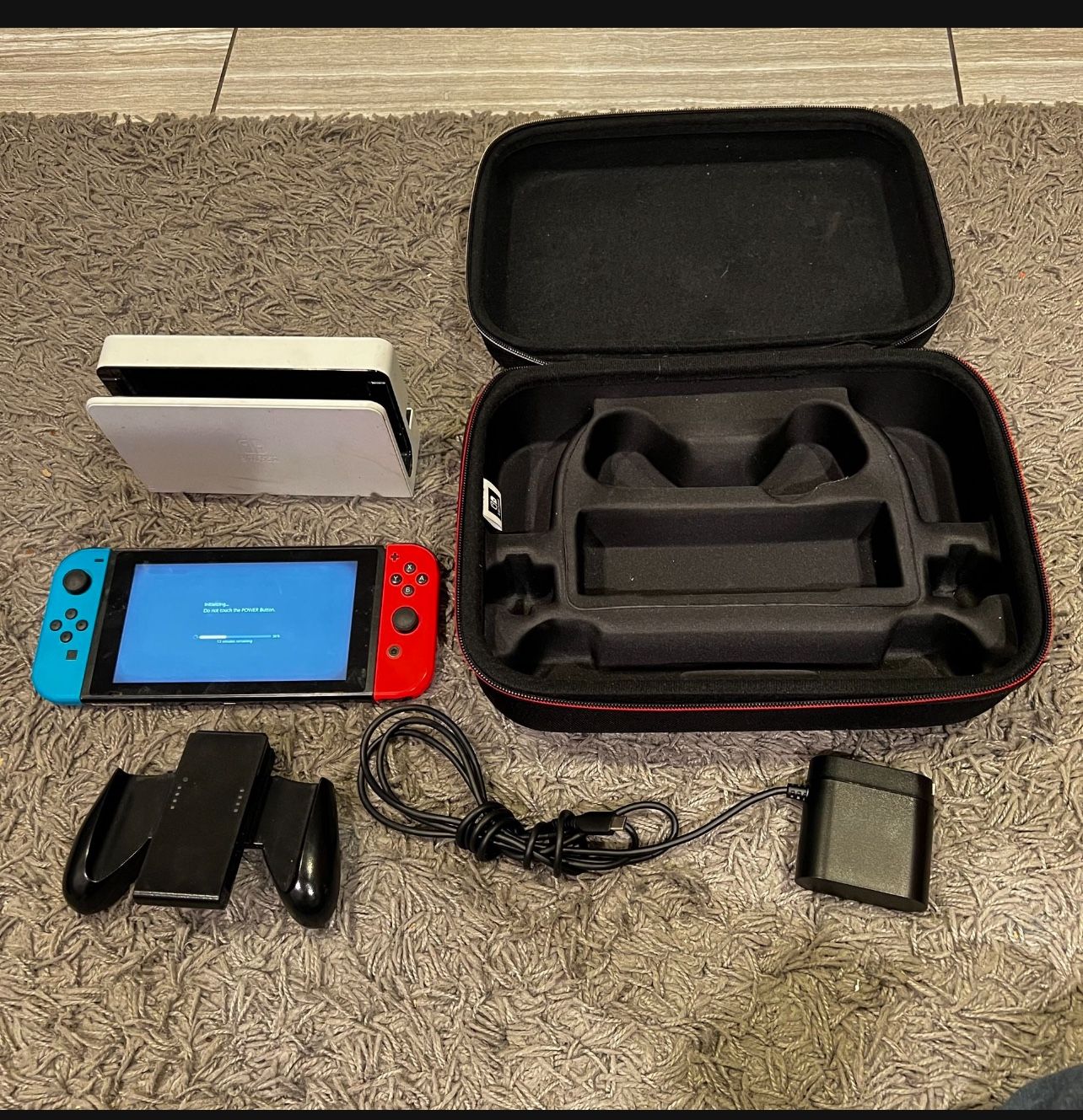 Nintendo Switch Red & Blue Version With Tv Dock, Cables And Carrying Case