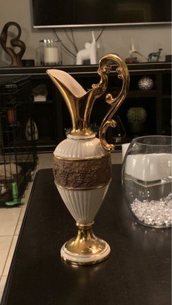 Vintage casa vinicola Boccaccio gold gilded wine decanter pitcher