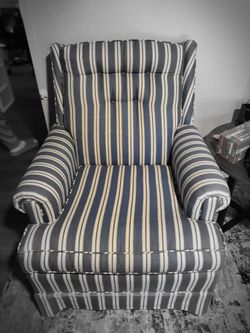 Accent chair