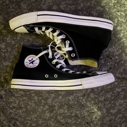 Men’s Converse (Size 10)