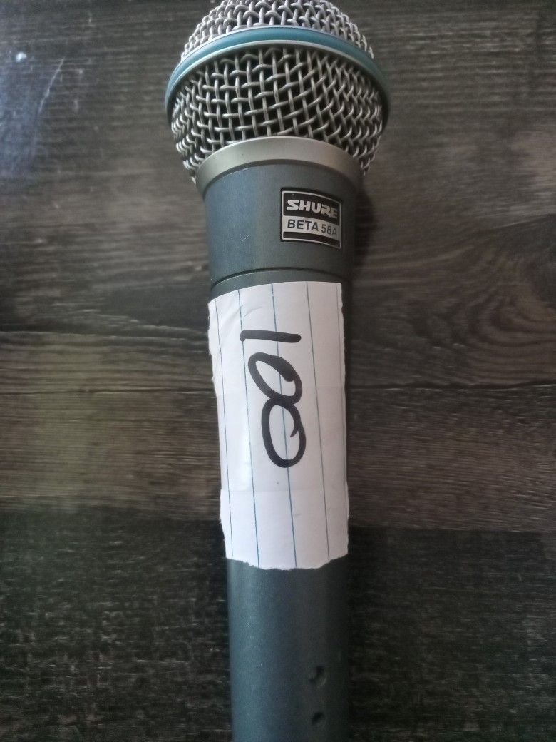 Microphone