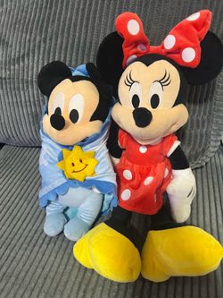 Disney plush bundle