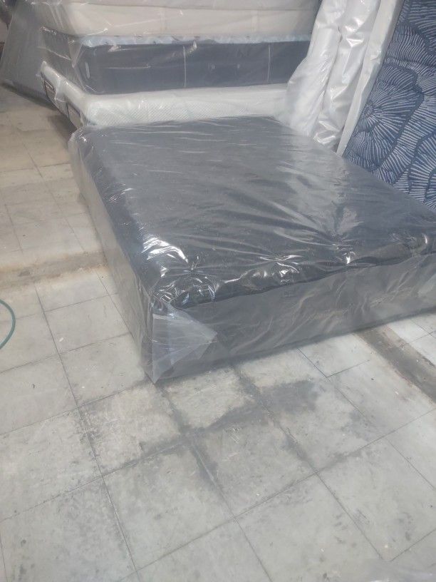 π₯³ππ₯³π $899 Queen Beautyrest Black Series 3 Firm Pillow Top Mattress 16.5 Inch Height Mattress $899 π₯³ππ₯³π