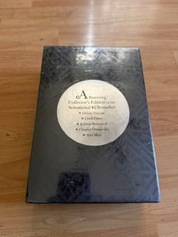 Breaking Dawn Stephanie Meyer Collector's Edition Book Twilight With Slipcase