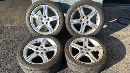 Lexus IS300 Stock 17 Inch aluminum rims And Old Tires, 5x114.3mm fits Toyota
