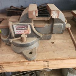 Duracraft Bench Vise