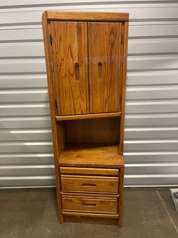 Cabinet / Dresser