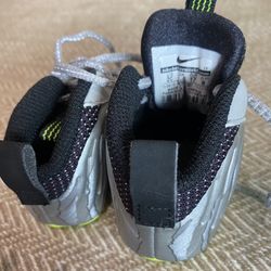 Nike Metallic Sneaker Size 2 Infant