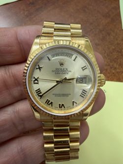 Rolex President Date Day 18k Yellow Gold