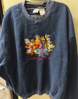 Winnie the Pooh 100 Acre Wood Friends pullover sweatshirt  Men’s XL