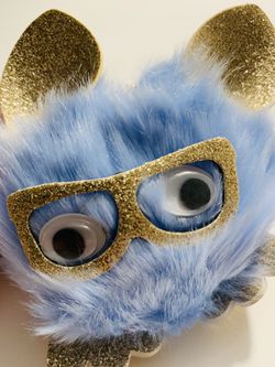 Adorable Blue/Gold Kitten key chain