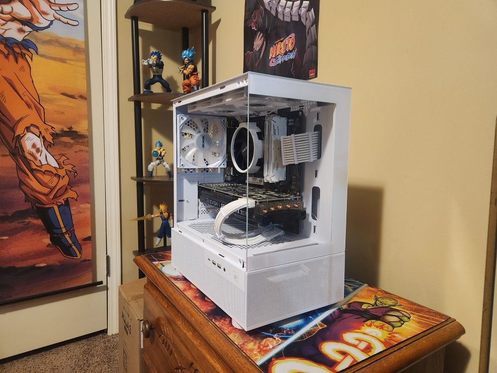 🎮 CUSTOM GAMING FISHTANK PC! 🎮