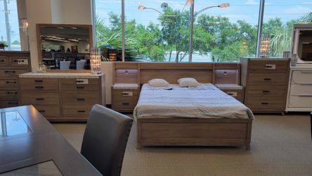 New Beige wooden 2tone bedroom set🍦✨️