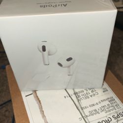 Used Like New Gen 3 AirPods 