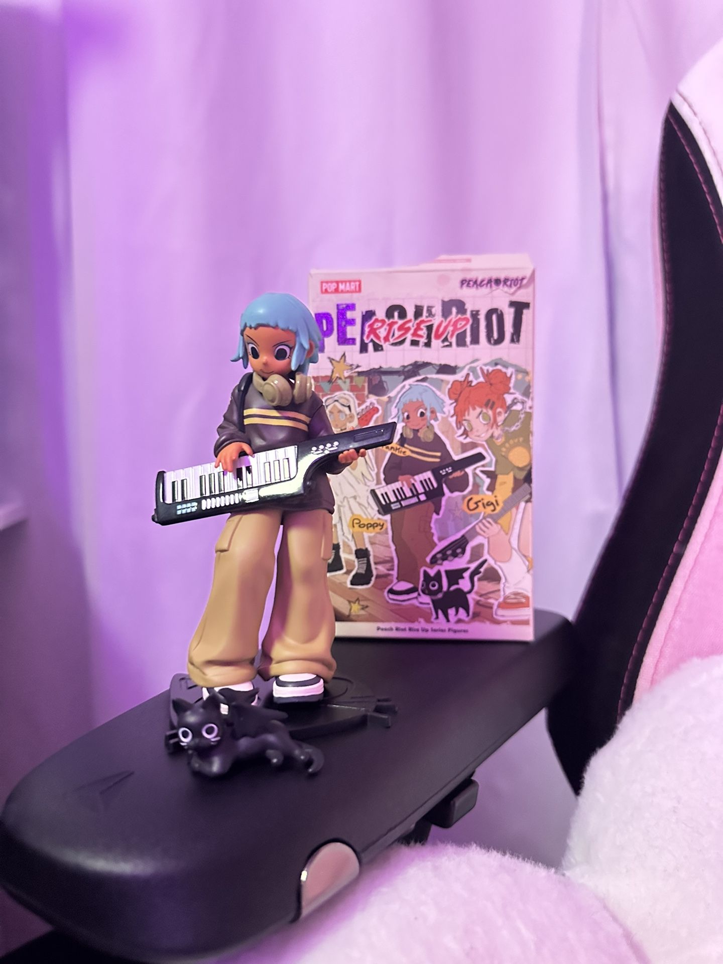 Popmart Peach Riot