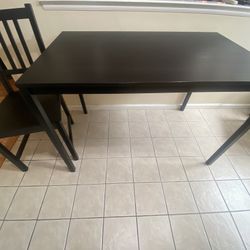 Dining Table 3 Chairs 