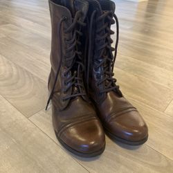 Women’s Steve Madden Synthetic Leather Brown Boots SIZE 10