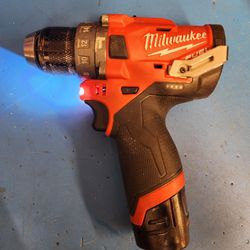 Milwaukee Hammer/Drill + Battery