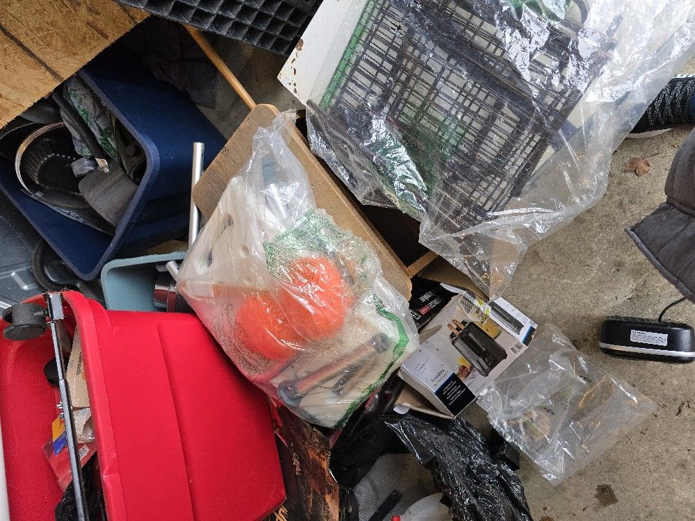 Shower Chair With Loofahs