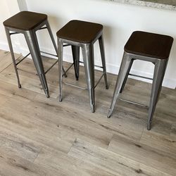 Backless Metal Barstools with Wooden Top