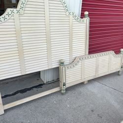 Queen Wood Sturdy Bed