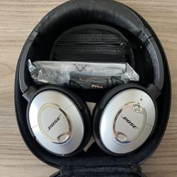 Bose Q15 QuietComfort Noise Canceling Headphones