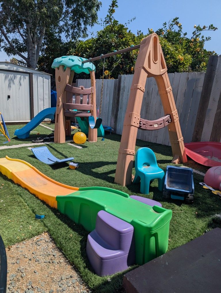 Playset And Rollercoaster