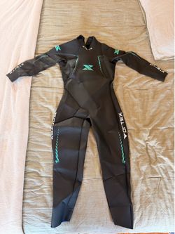 WOMANS XTERRA VORTEX WETSUIT FOR SALE!!
