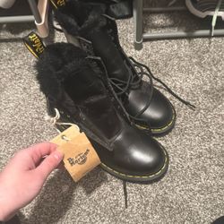 Dr. martens Size 5 Women’s 