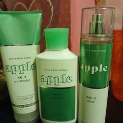 Bath And Body Works 5.00 Each Sets 10.00