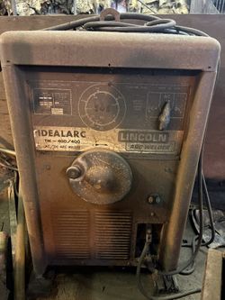 Lincoln Welding Machine Vintage Decorative Piece