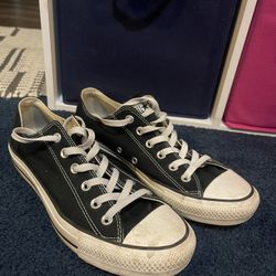 Low Top Converse Chuck Taylor’s 