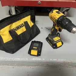 DeWalt drill with two batteries and bag