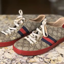 Gucci  Men size 8.5   