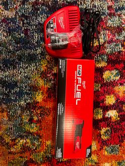 Milwaukee M12 FUEL Oscillating Multi-Tool Kit