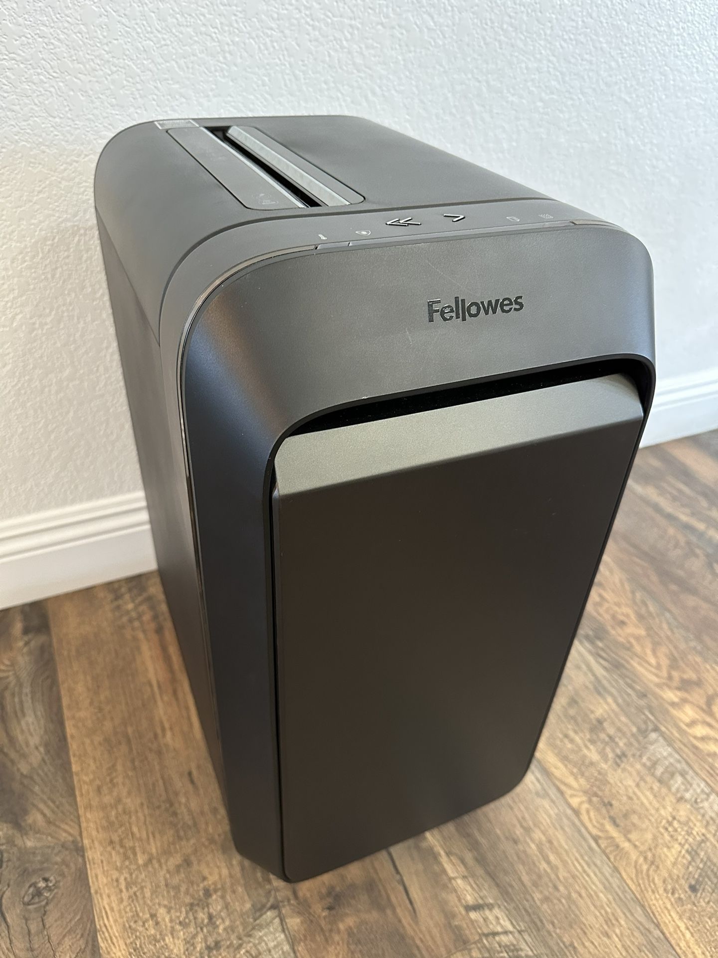 Fellowes LX22M 20 Sheet P-4 Micro-Cut, Heavy Duty Paper Shredder for Office, 100% Jam Proof (Black)