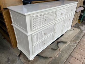 Pelican Reef white island Dresser and night stand