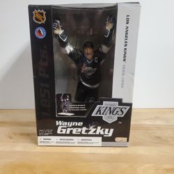 Wayne Gretzky 12" Limited Edition Figure