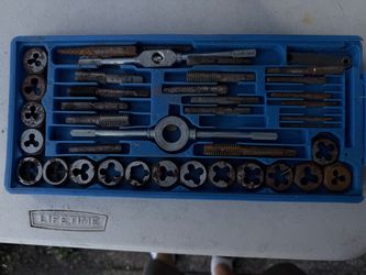 Lifetime Tap and Die Set