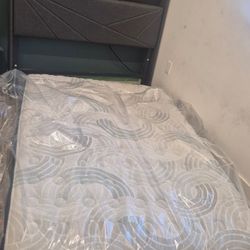 Full Size Mattress 