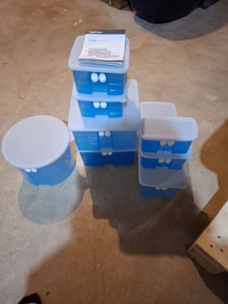 Tupperware FridgeSmart Container Set