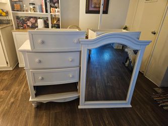 Free Large White Dresser with Attached Mirror