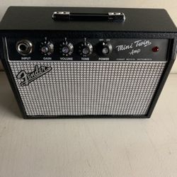 Fender Portable Mini Twin Amp 65