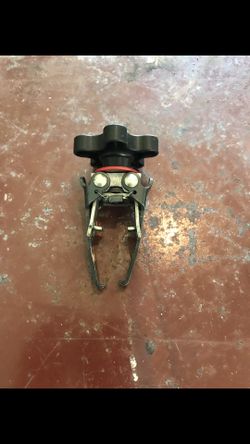 Valve spring tool