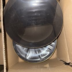 100PCS Black Plastic Dinner Plates, 10inch